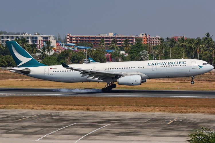 Pre-Order Cathay Pacific A330-300 B-HLW Phoenix Models 1:400