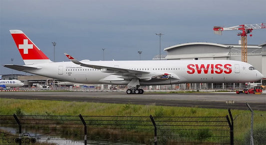 Pre-Order Swiss Airlines A350-900 HB-IFB Phoenix Models 1:400