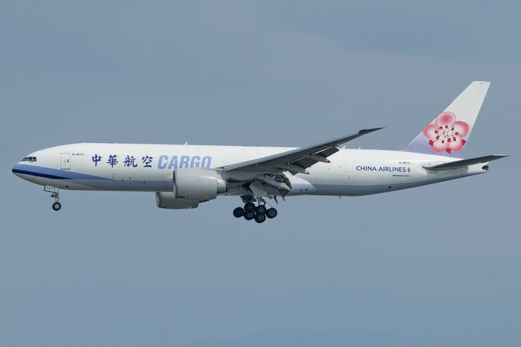 Pre-Order China Airlines Cargo 777-200F B-18779 Phoenix Models 1:400