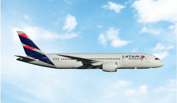 Pre-Order LATAM 787-8 Dreamliner CC-BBF Phoenix Models 1:400