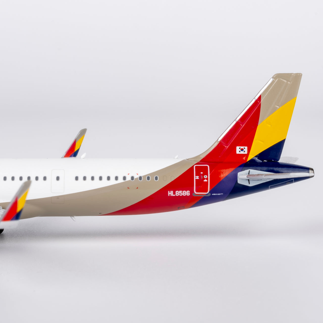 Asiana Airlines A321neo HL8586 NG Models 1:400