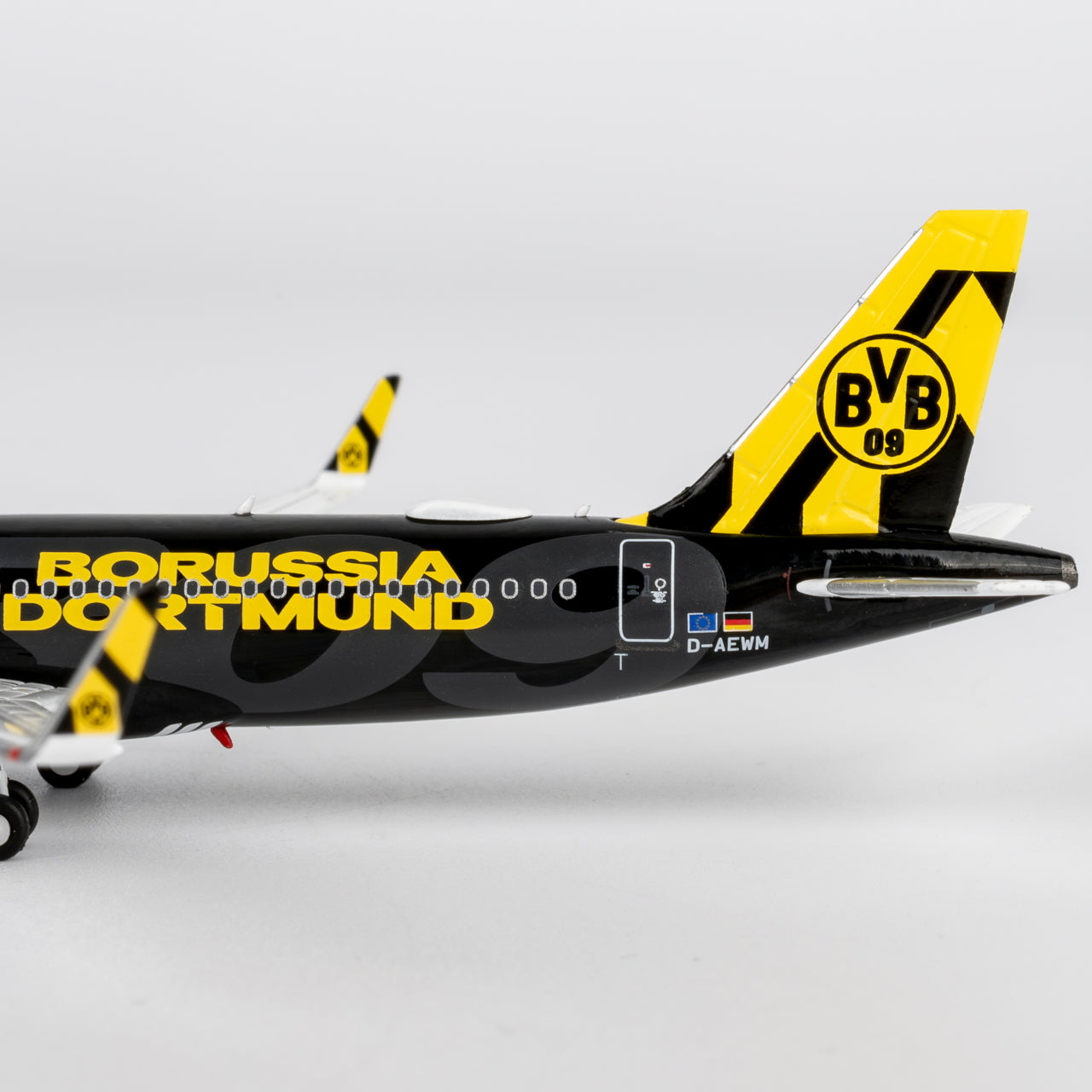 Eurowings A320-200 "BVB FanAirbus" D-AEWM NG Models 1:400