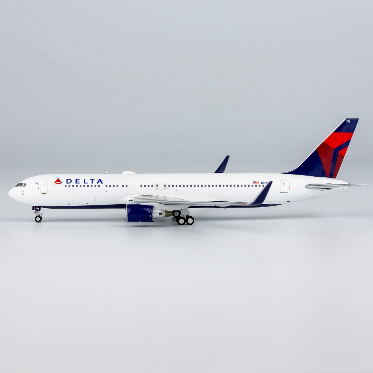 Delta 767-300ER N174DN NG Models 1:400