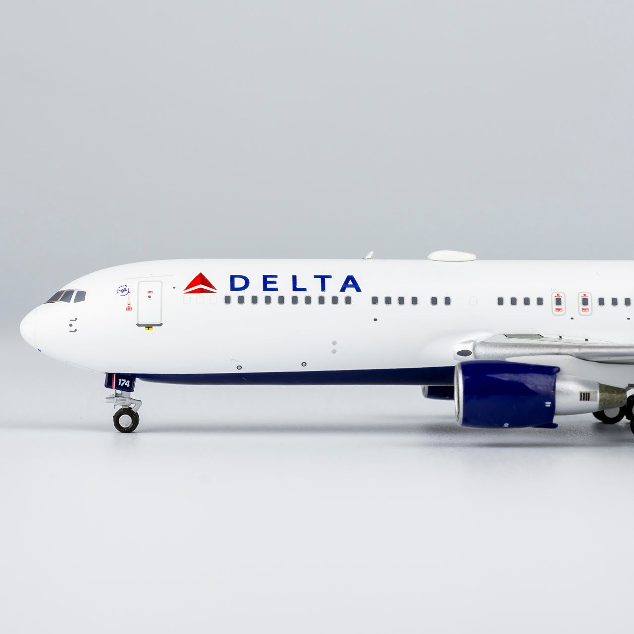 Delta 767-300ER N174DN NG Models 1:400