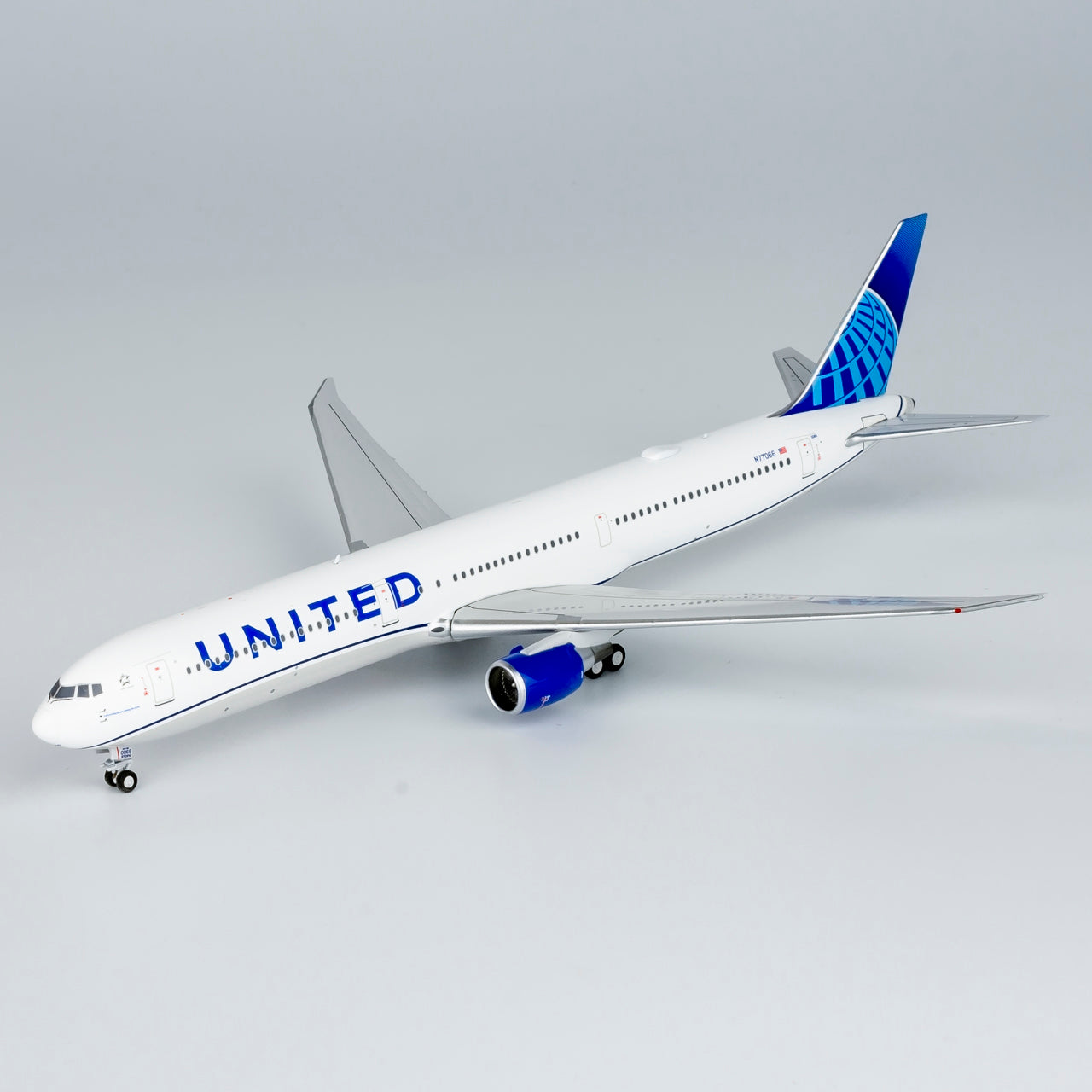 United Airlines 767-400ER NG Models 1:400
