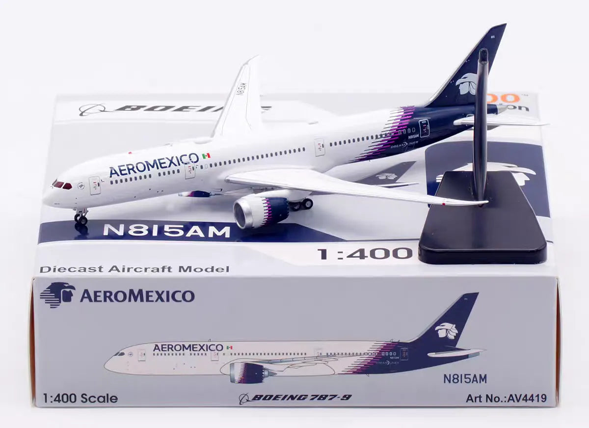 Aeromexico 787-9 Dreamliner N815AM AV400