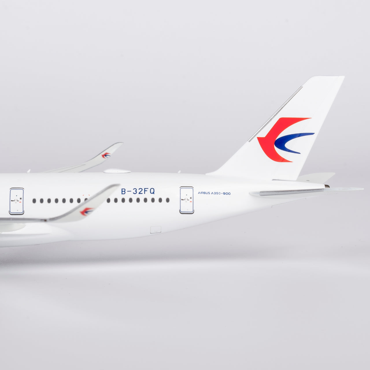 China Eastern Airlines A350-900 B-32FQ NG Models 1:400