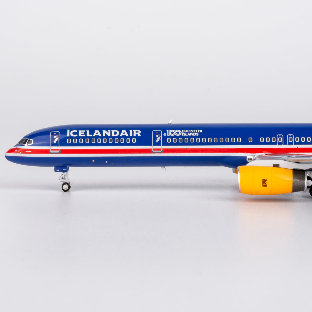 Icelandair 757-300 "100 Years Independence" TF-ISX NG Models 1:400