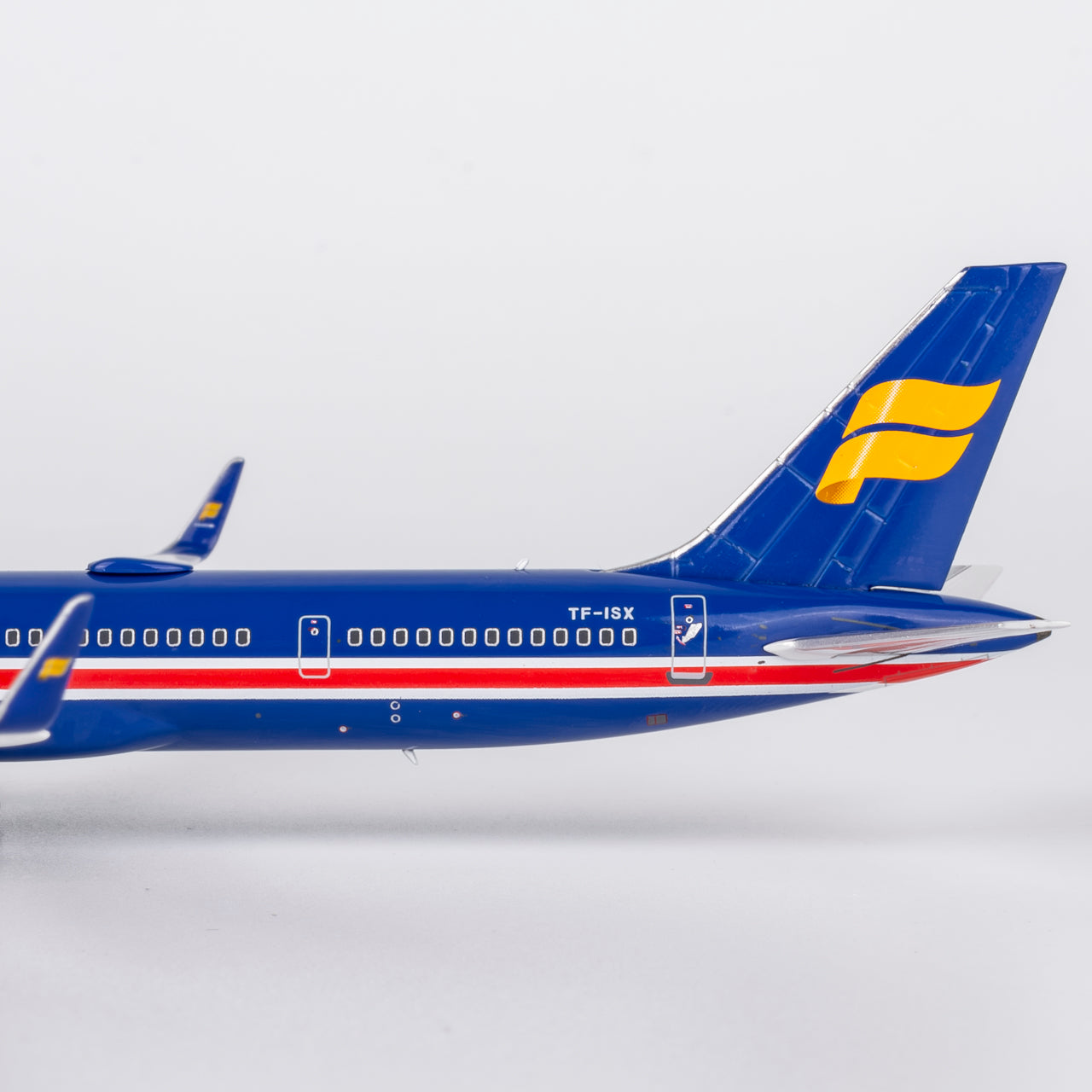 Icelandair 757-300 "100 Years Independence" TF-ISX NG Models 1:400