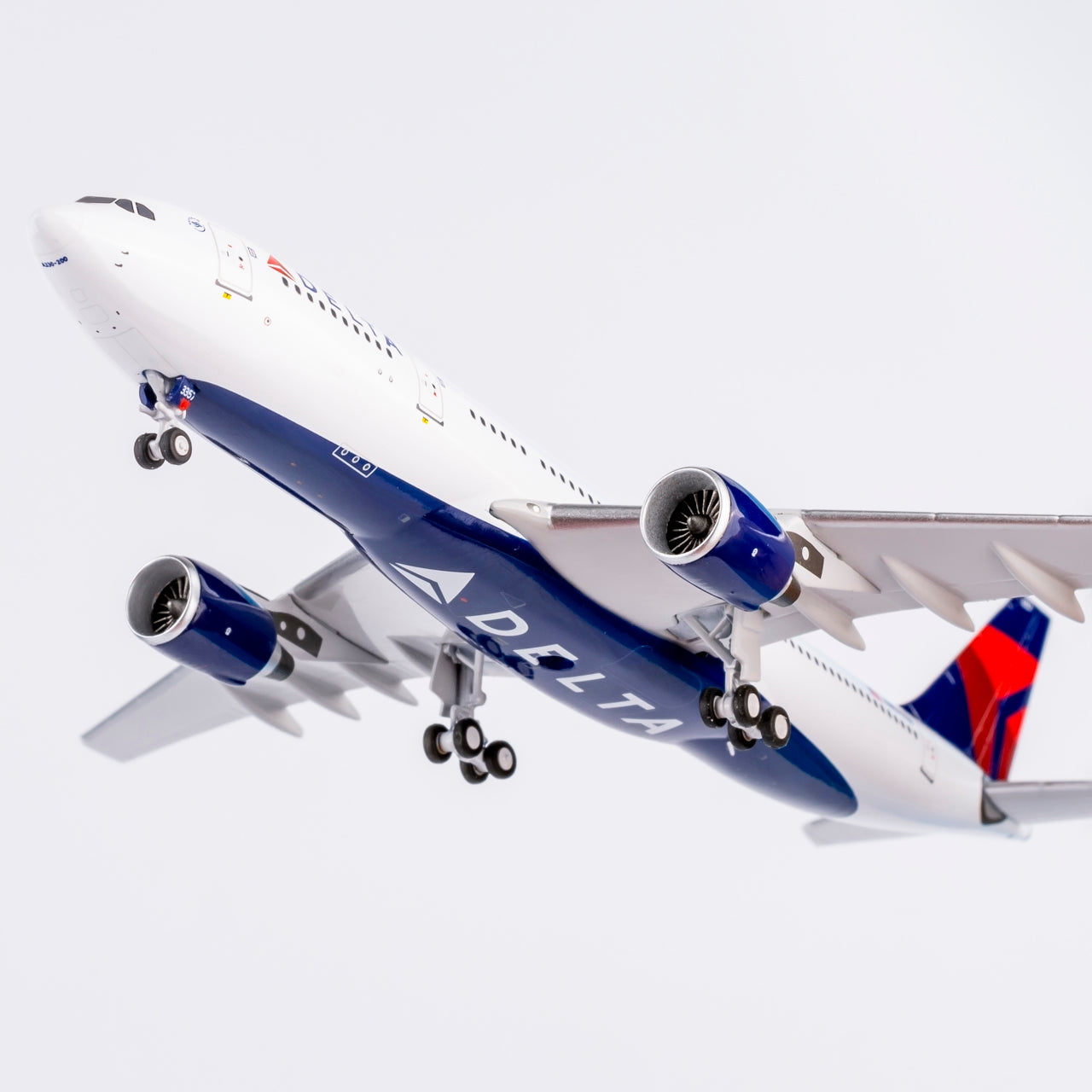 Delta A330-200 N857NW NG Models 1:400