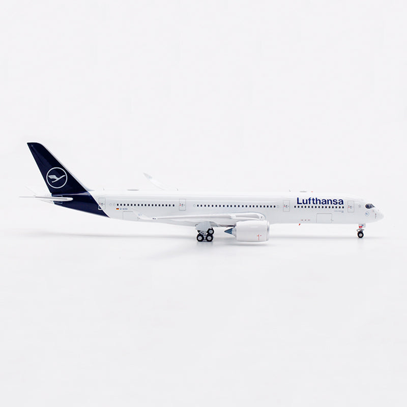 Lufthansa A350-900 D-AIXO AV400