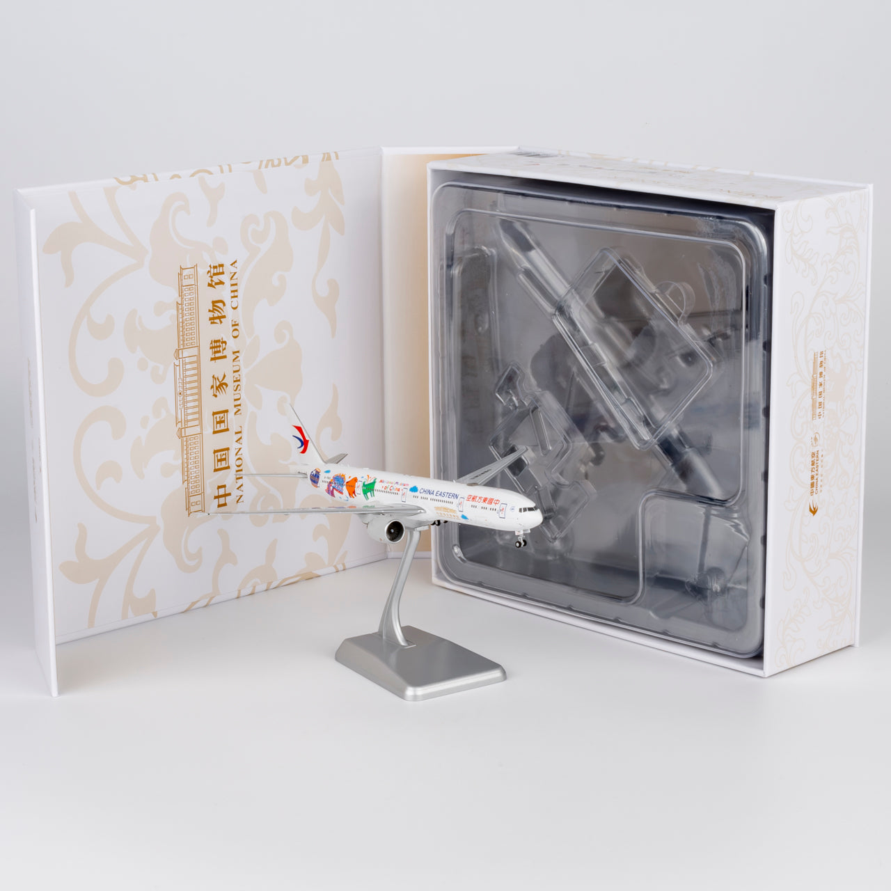 (Ultimate) China Eastern Airlines "National Museum of China" 777-300ER B-7882 NG Models 1:400