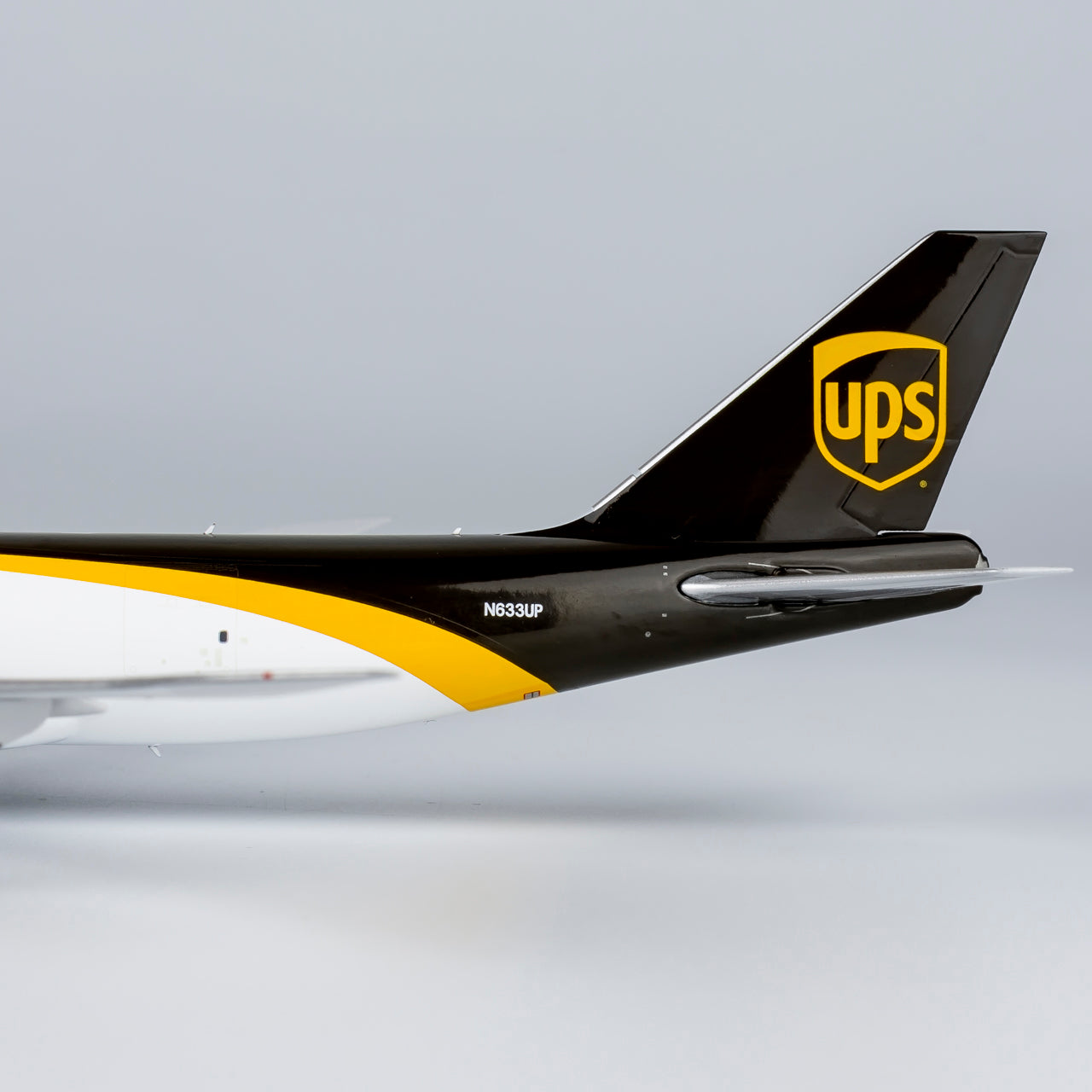 UPS 747-8F N633UP NG Models 1:400