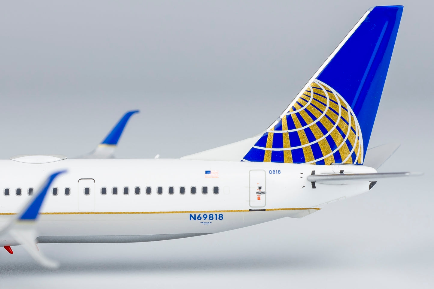 United Airlines 737-900ER "One Hundred" N69818 NG Models 1:400