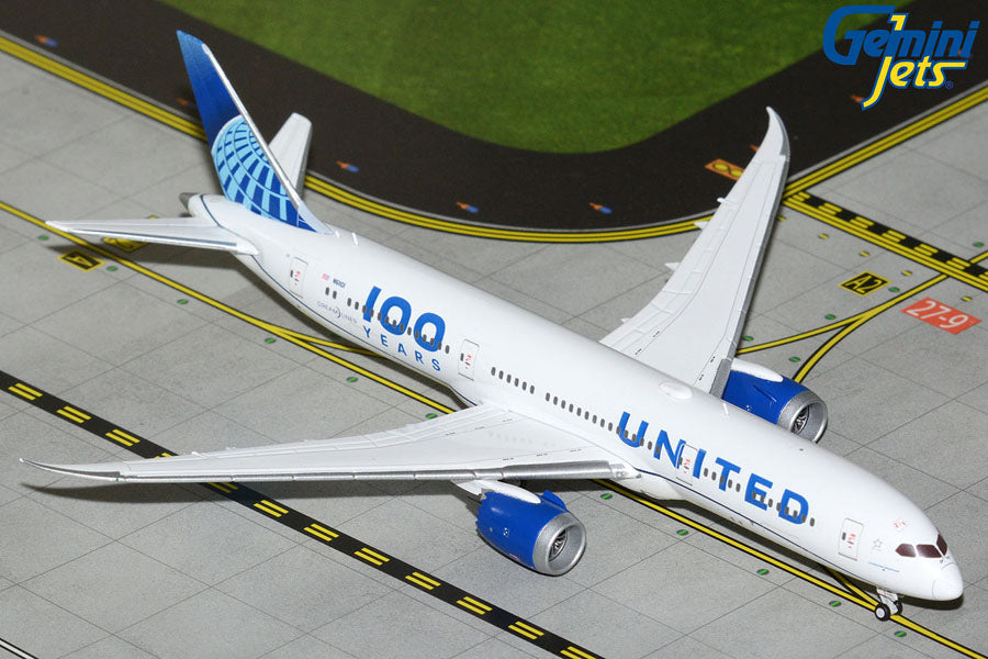 United Airlines 787-9 Dreamliner "100 Years" N61101 Gemini Jets 1:400