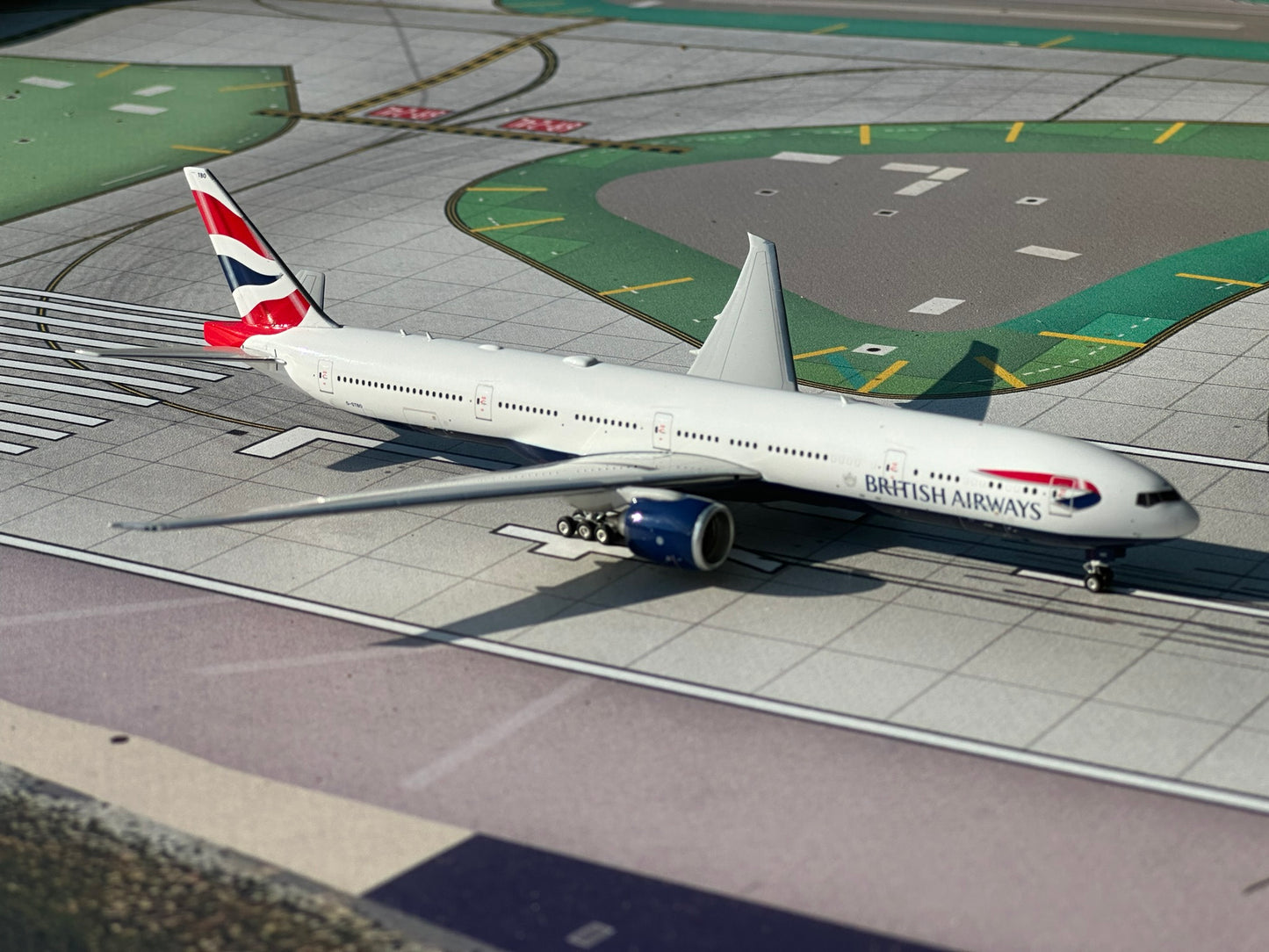 British Airways 777-300ER G-STBO Phoenix Models 1:400