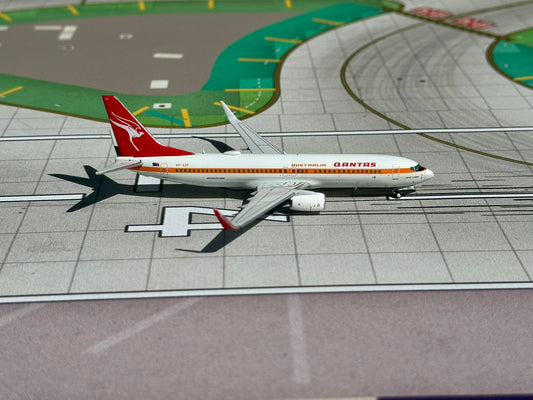 Qantas 737-800 "Retro" VH-XZP Aero Polaris 1:400