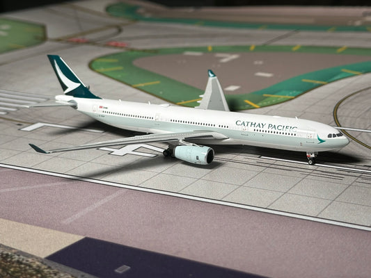 Cathay Pacific A330-300 B-HLW Phoenix Models 1:400