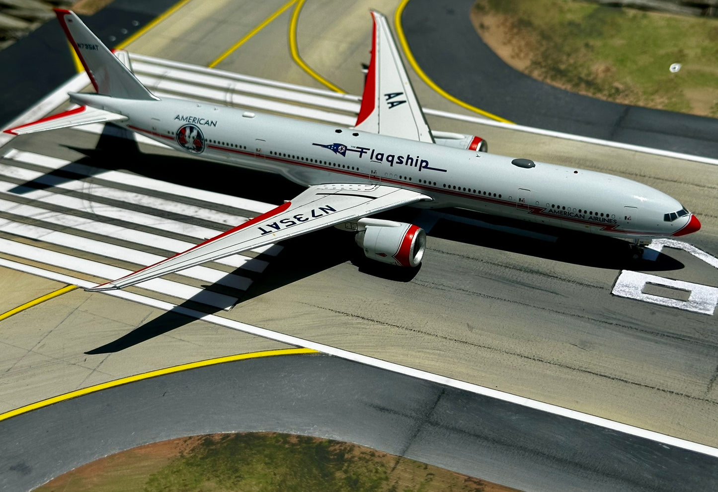 American Airlines 777-300ER "Flagship" N735AT AV400