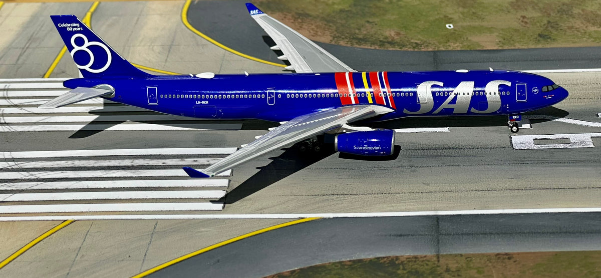 SAS Scandanavian Airlines A330-300 "80 Years" LN-RKR Phoenix Models 1:400