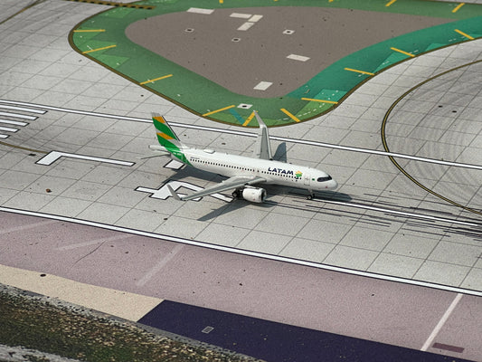 LATAM A320neo PR-XBG Phoenix Models 1:400