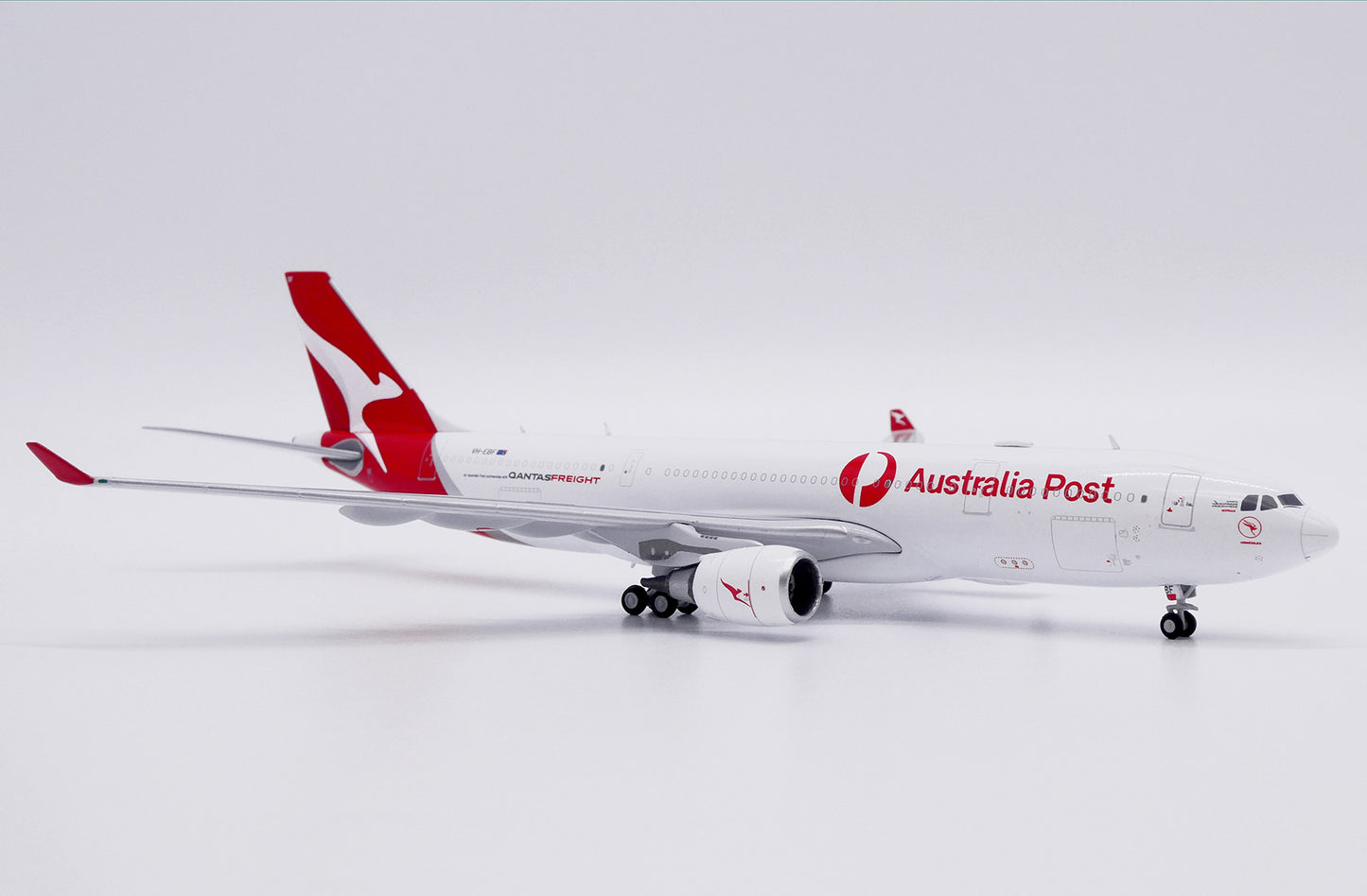 Qantas Freight A330-200F VH-EBF JC Wings 1:400