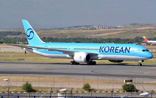 Pre-Order Korean Air 787-9 Dreamliner HL8081 Phoenix Models 1:400