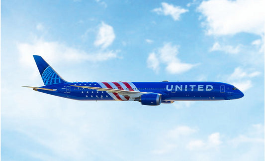 Pre-Order United Airlines 787-10 Dreamliner "250" N91007 Phoenix Models 1:400