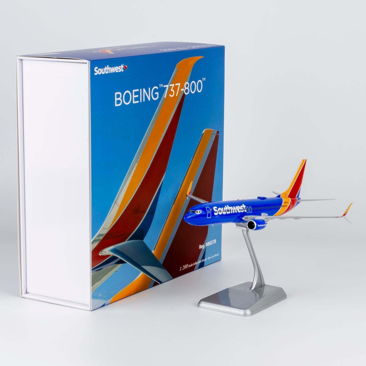 Pre-Order Southwest Airlines 737-800 N8657B NG Models 1:200