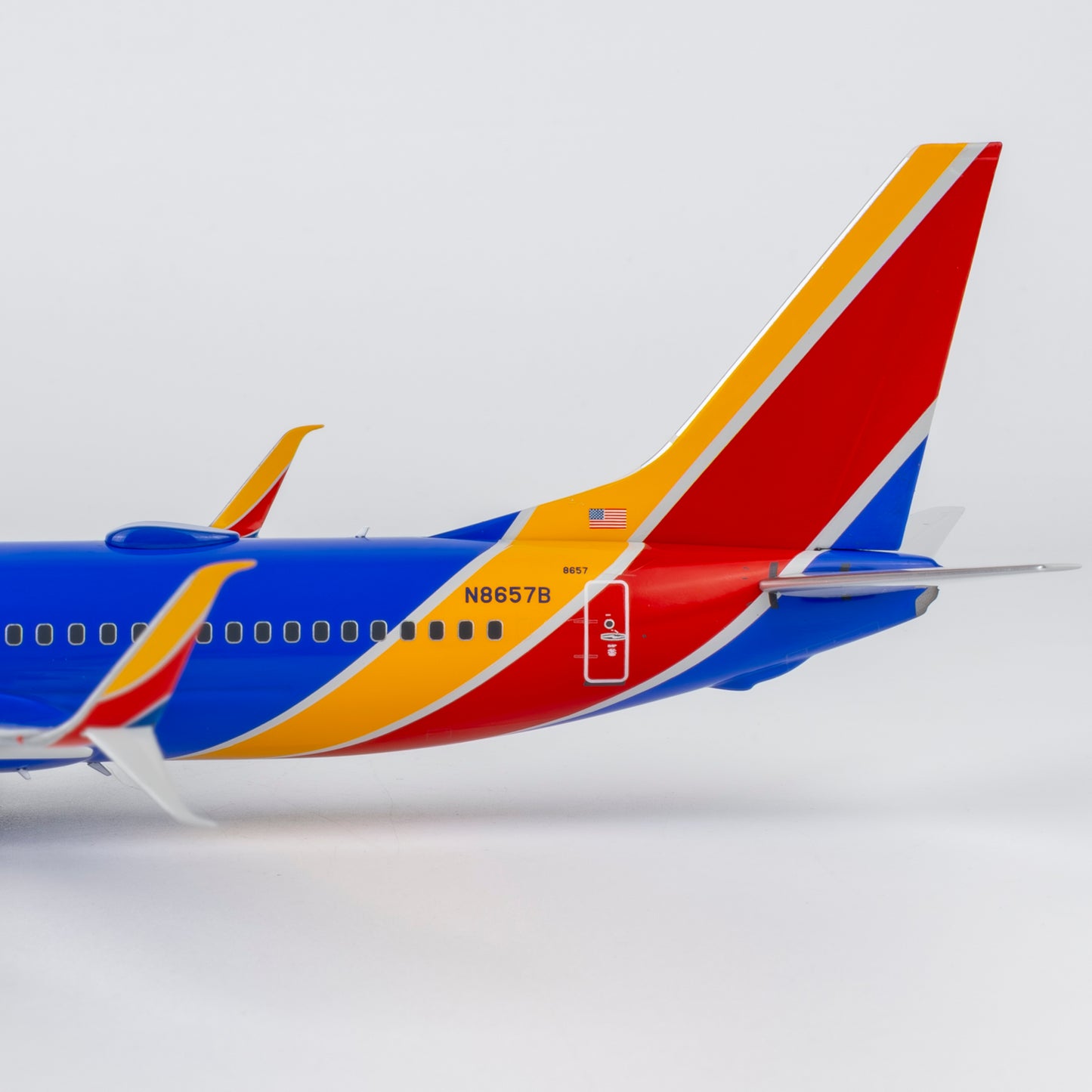 Pre-Order Southwest Airlines 737-800 N8657B NG Models 1:200