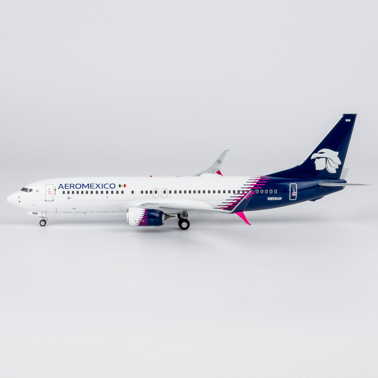 Pre-Order Aeromexico 737-800 N958AM NG Models 1:200