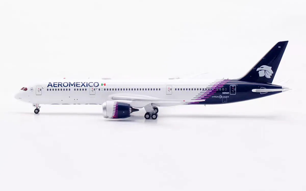 Aeromexico 787-9 Dreamliner N815AM AV400