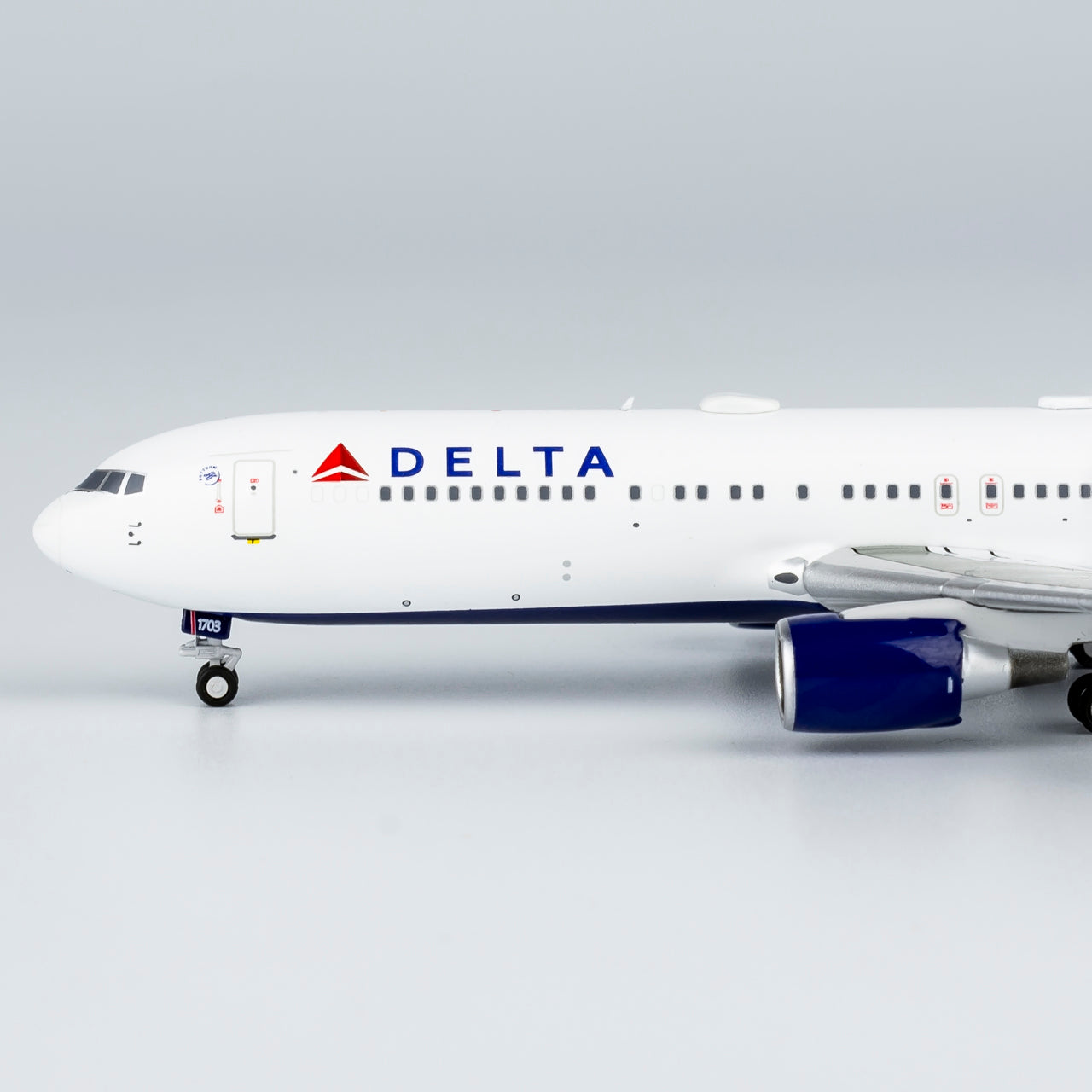 Delta 767-300ER N173DZ NG Models 1:400