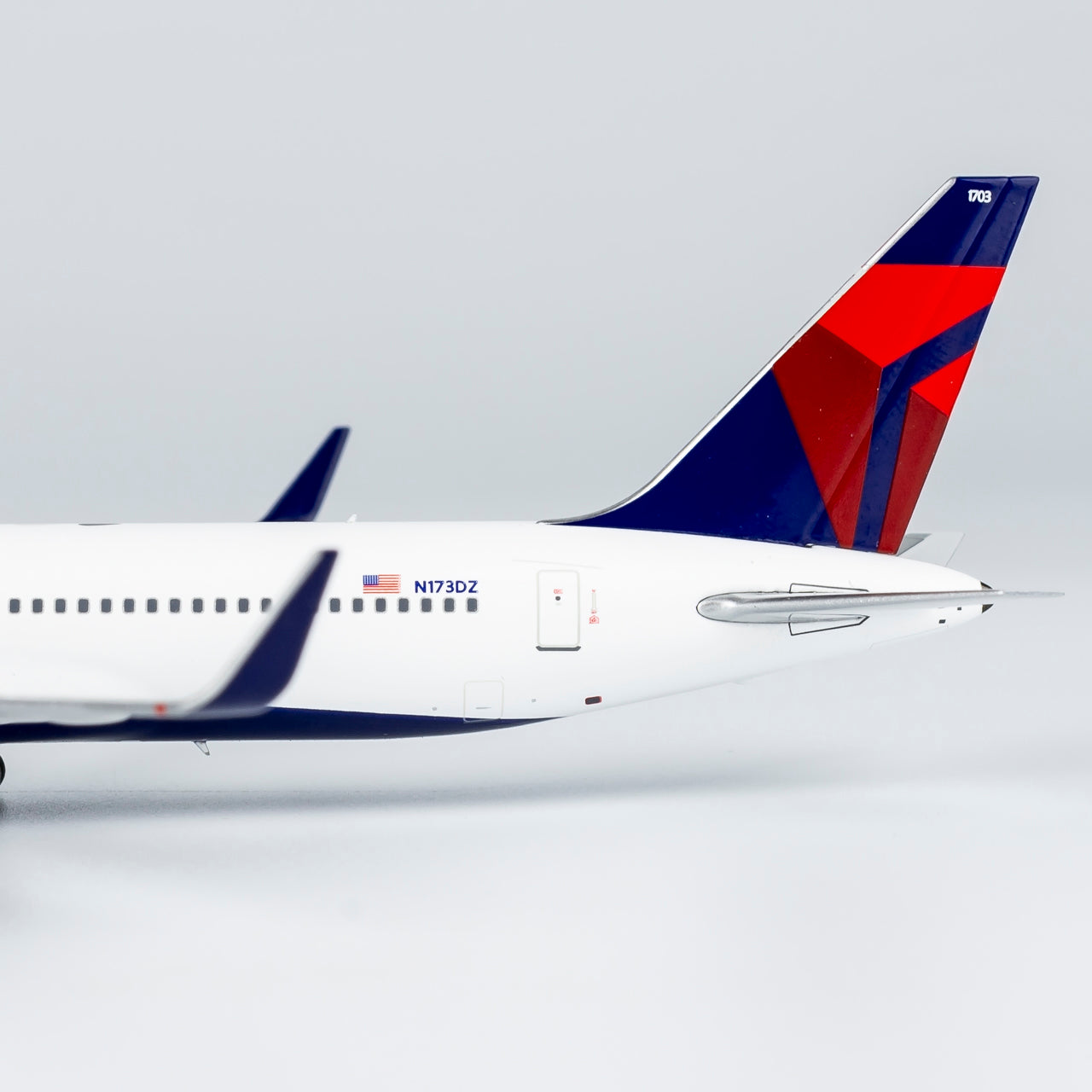 Delta 767-300ER N173DZ NG Models 1:400