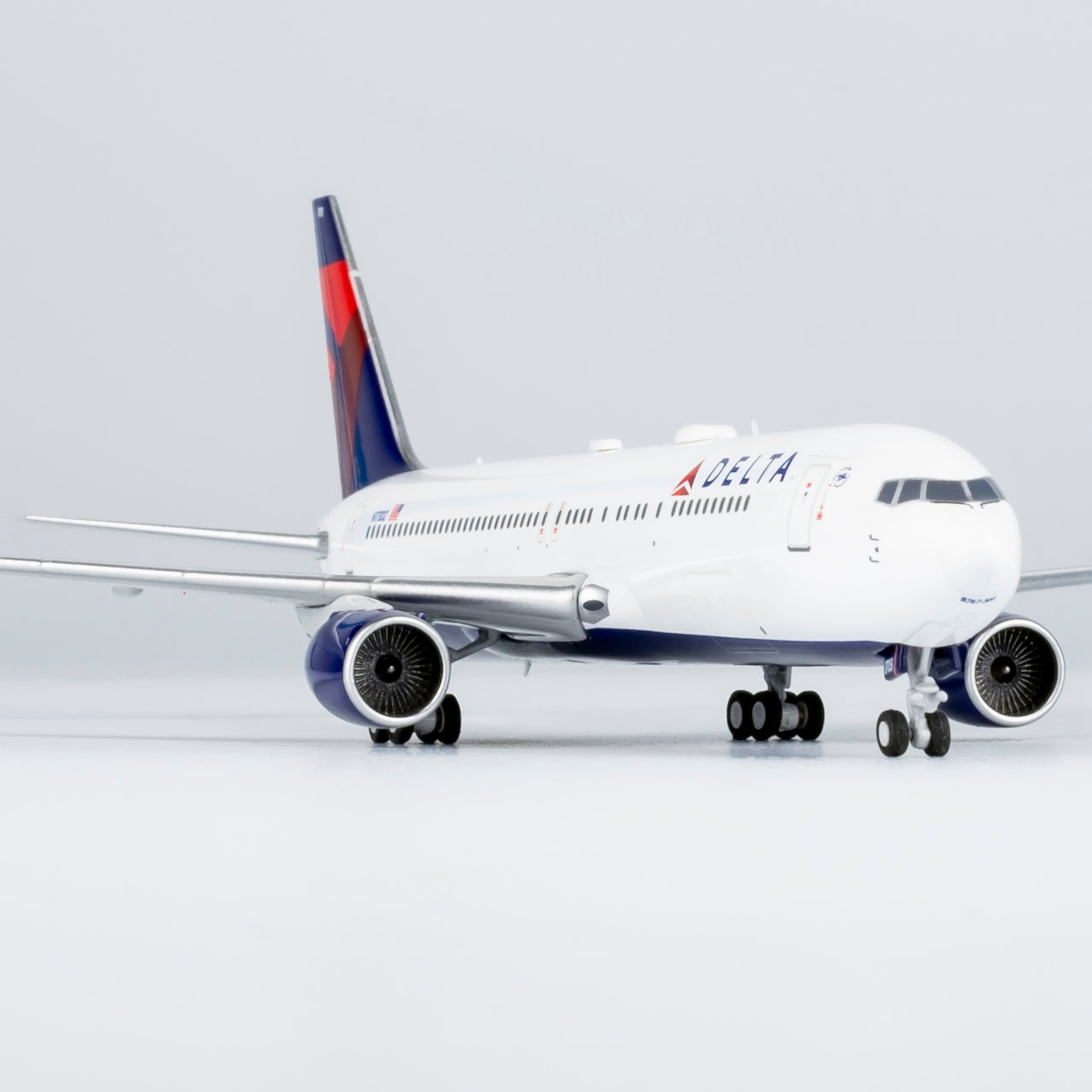 Delta 767-300ER N173DZ NG Models 1:400