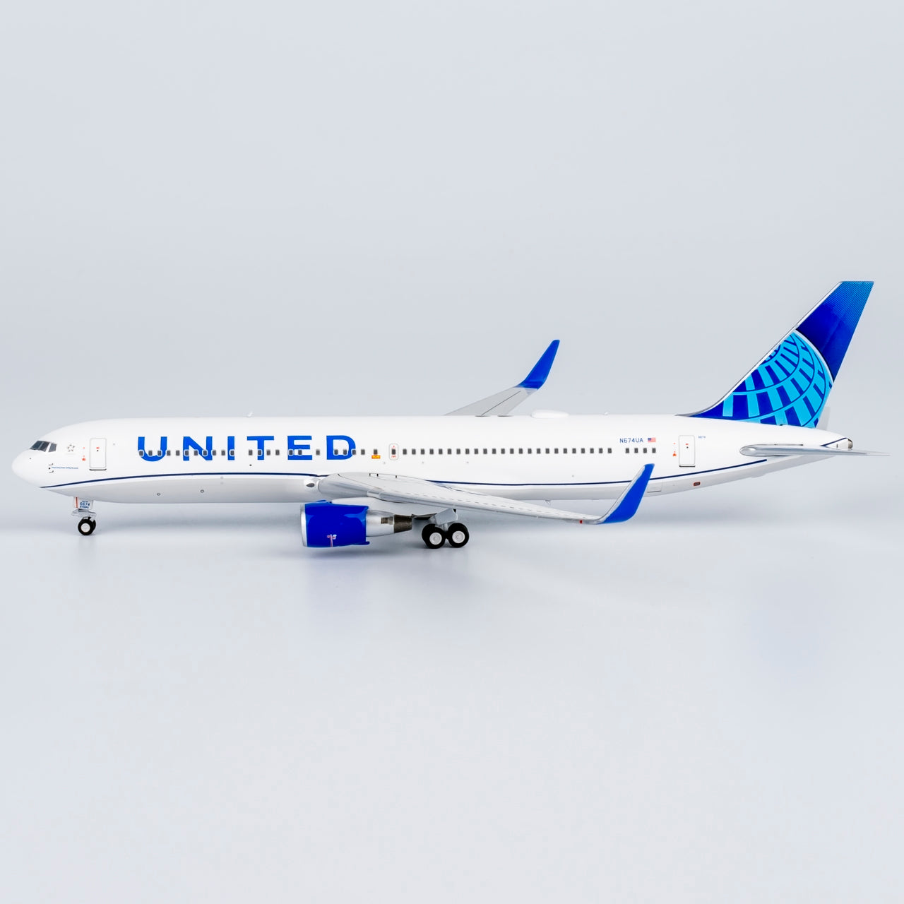 United Airlines 767-300ER N674UA NG Models 1:400