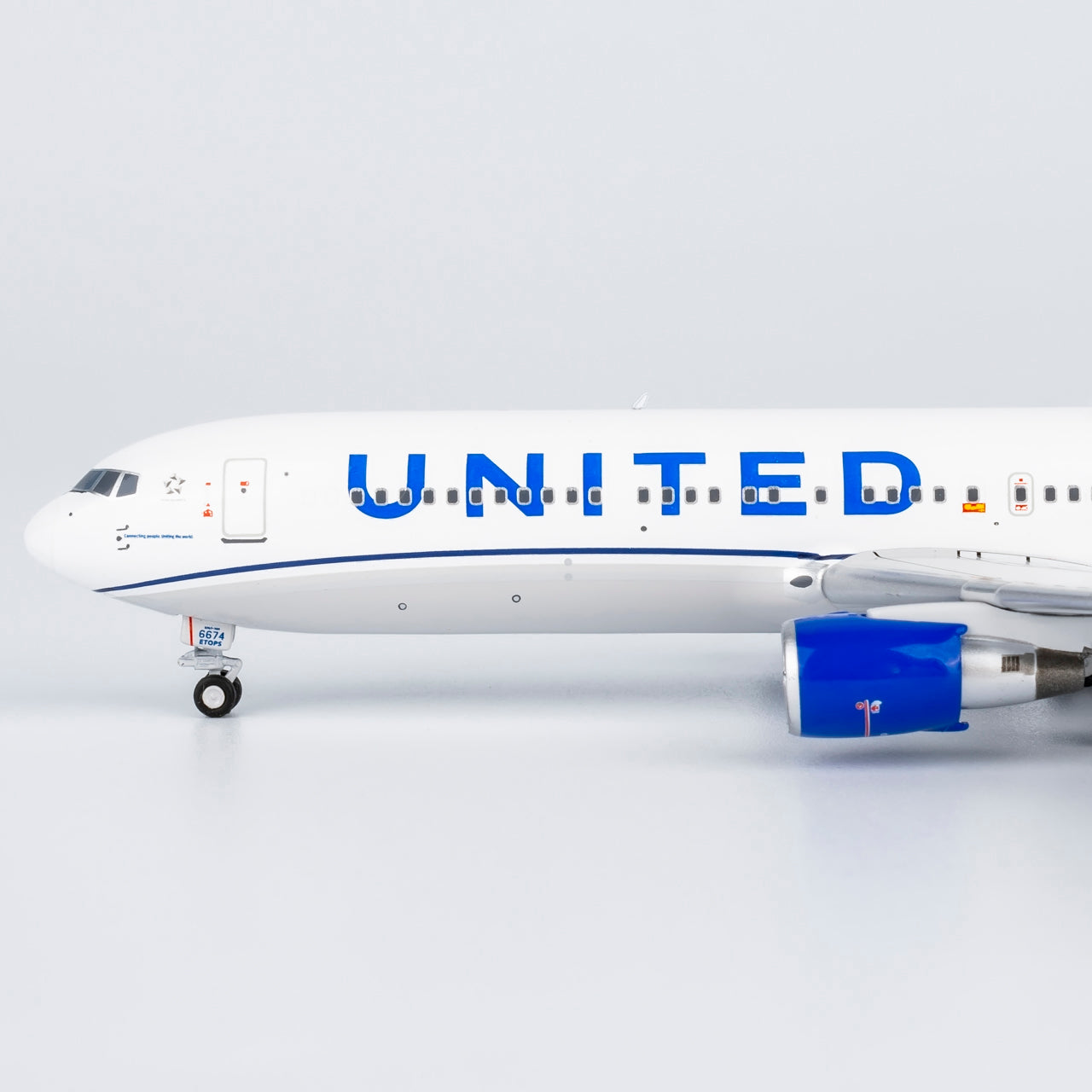 United Airlines 767-300ER N674UA NG Models 1:400