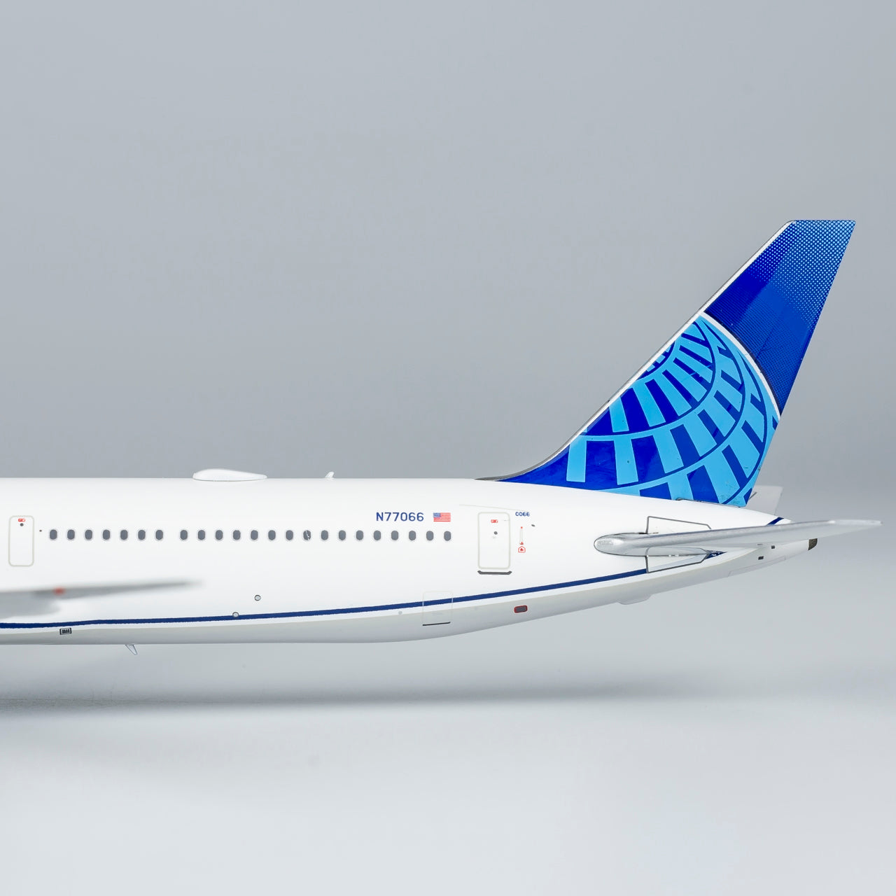 United Airlines 767-400ER NG Models 1:400