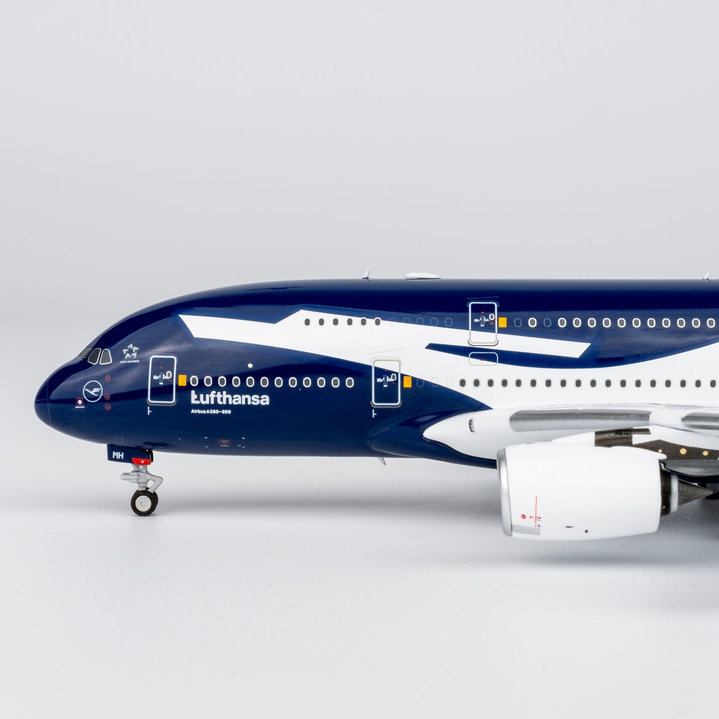 (ULTIMATE) Lufthansa A380 "100 Years" D-AIMH NG Models 1:400