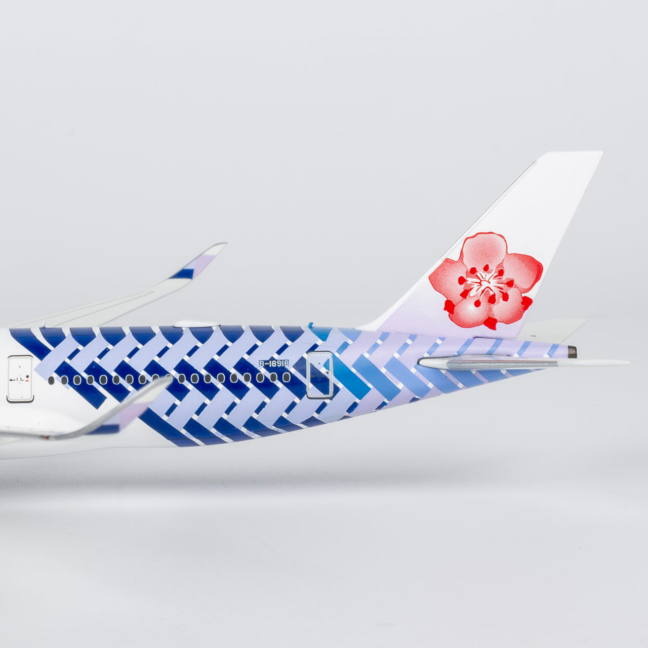 China Airlines A350-900 "Carbon Fibre" B-18918 NG Models 1:400