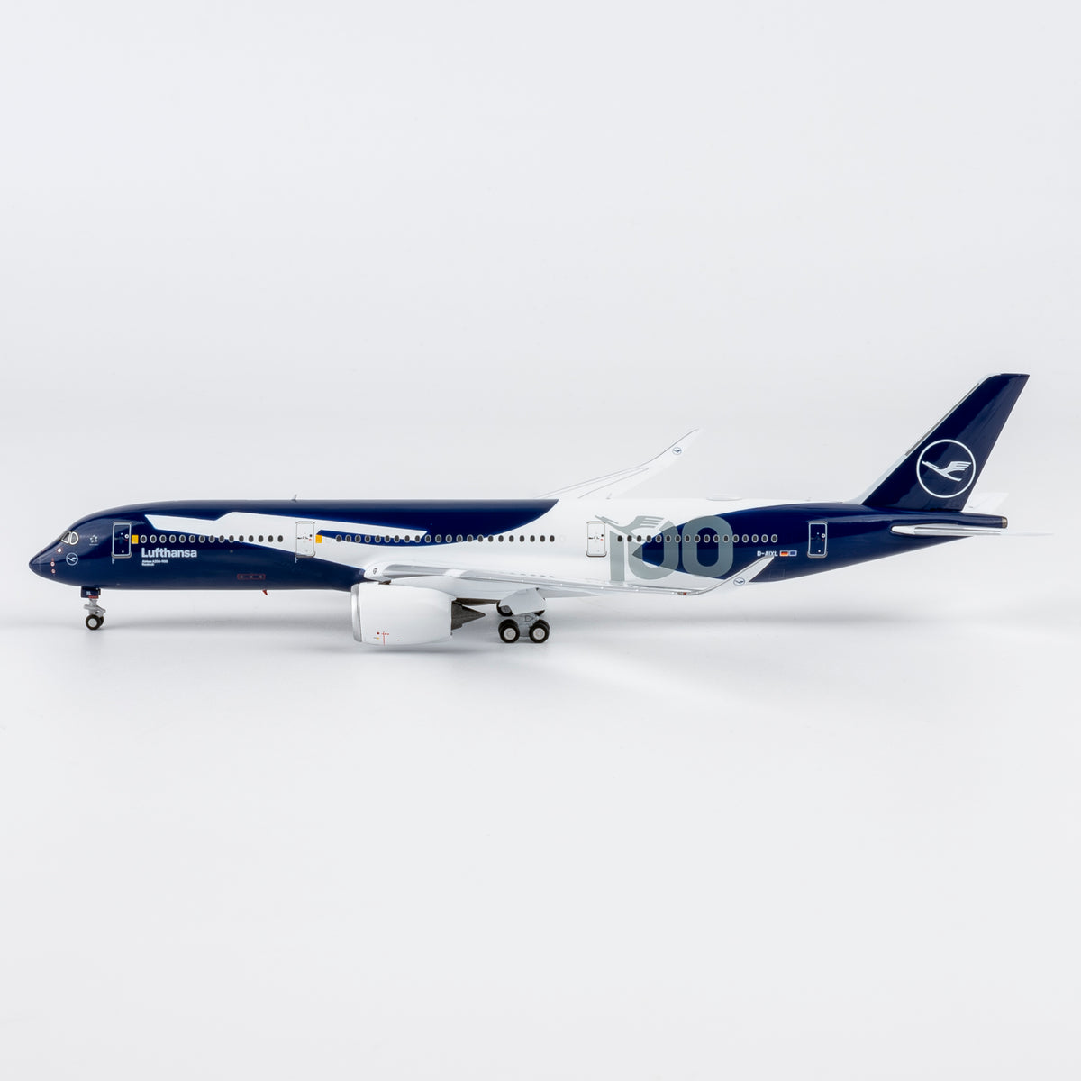 (ULTIMATE) Lufthansa A350-900 "100 Years" D-AIXL NG Models 1:400