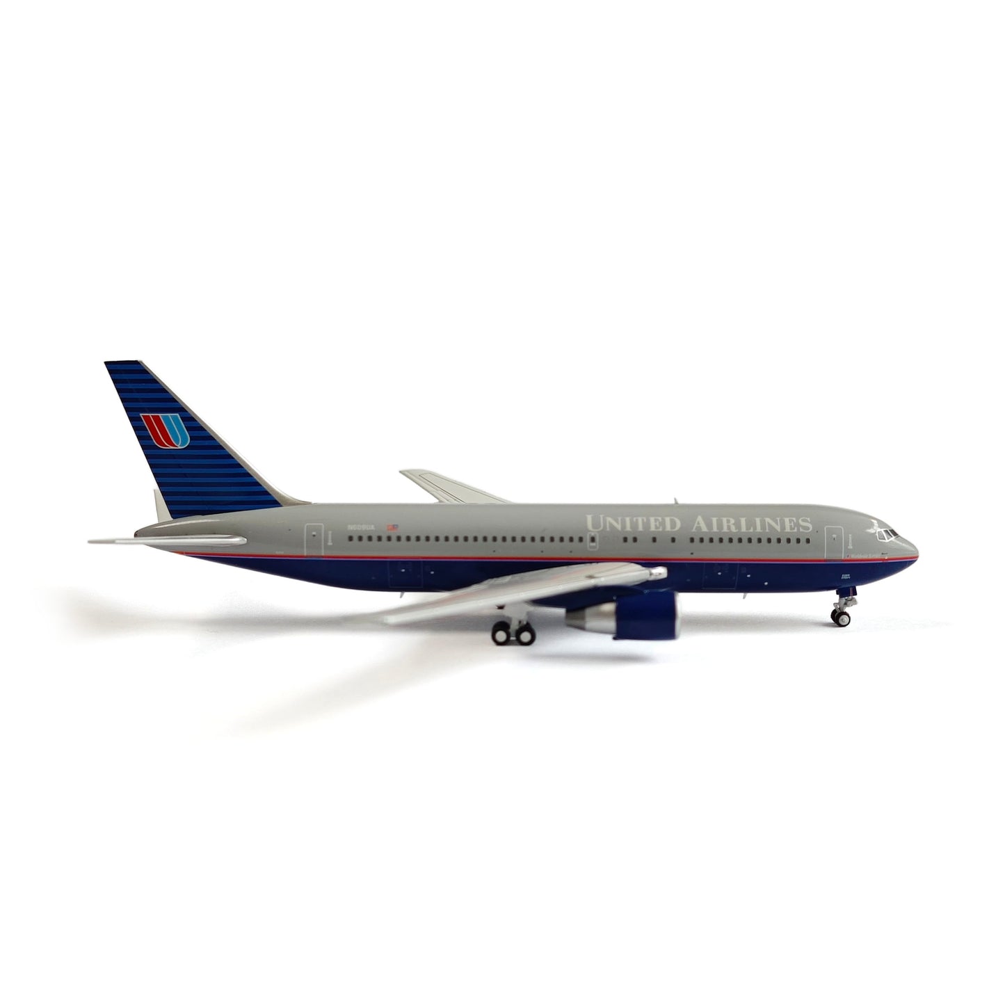 United Airlines 767-200ER N609UA V1:400 1:400