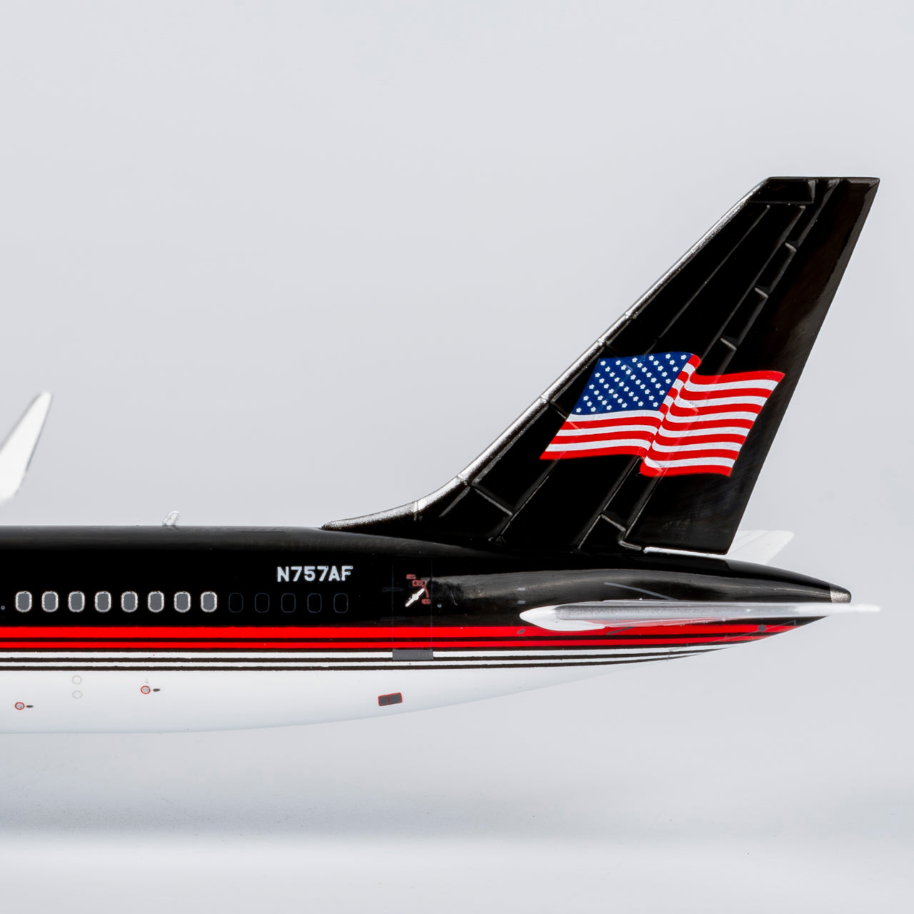 The Trump Organization 757-200 w/ Flag N757AF NG Models 1:400
