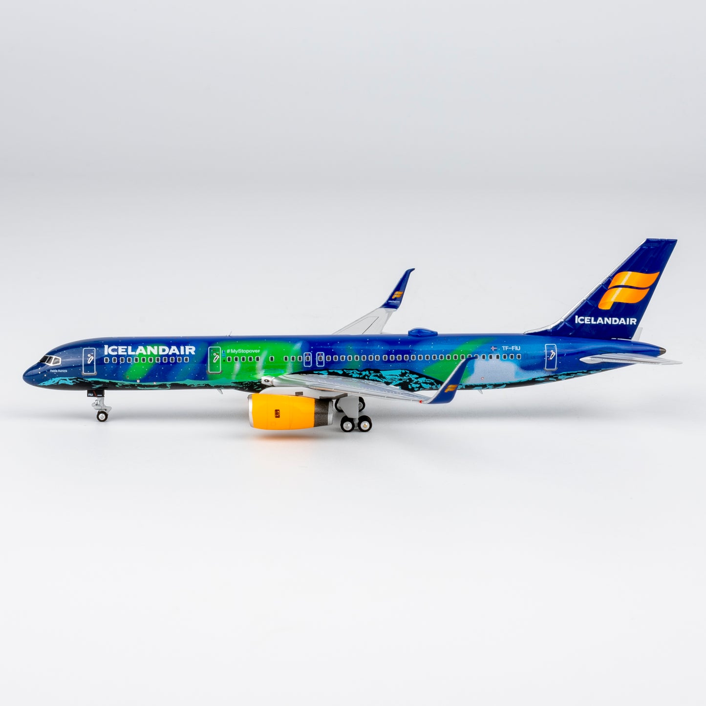 (Ultimate) Icelandair 757-200 "Aurora" TF-FIU NG Models 1:400
