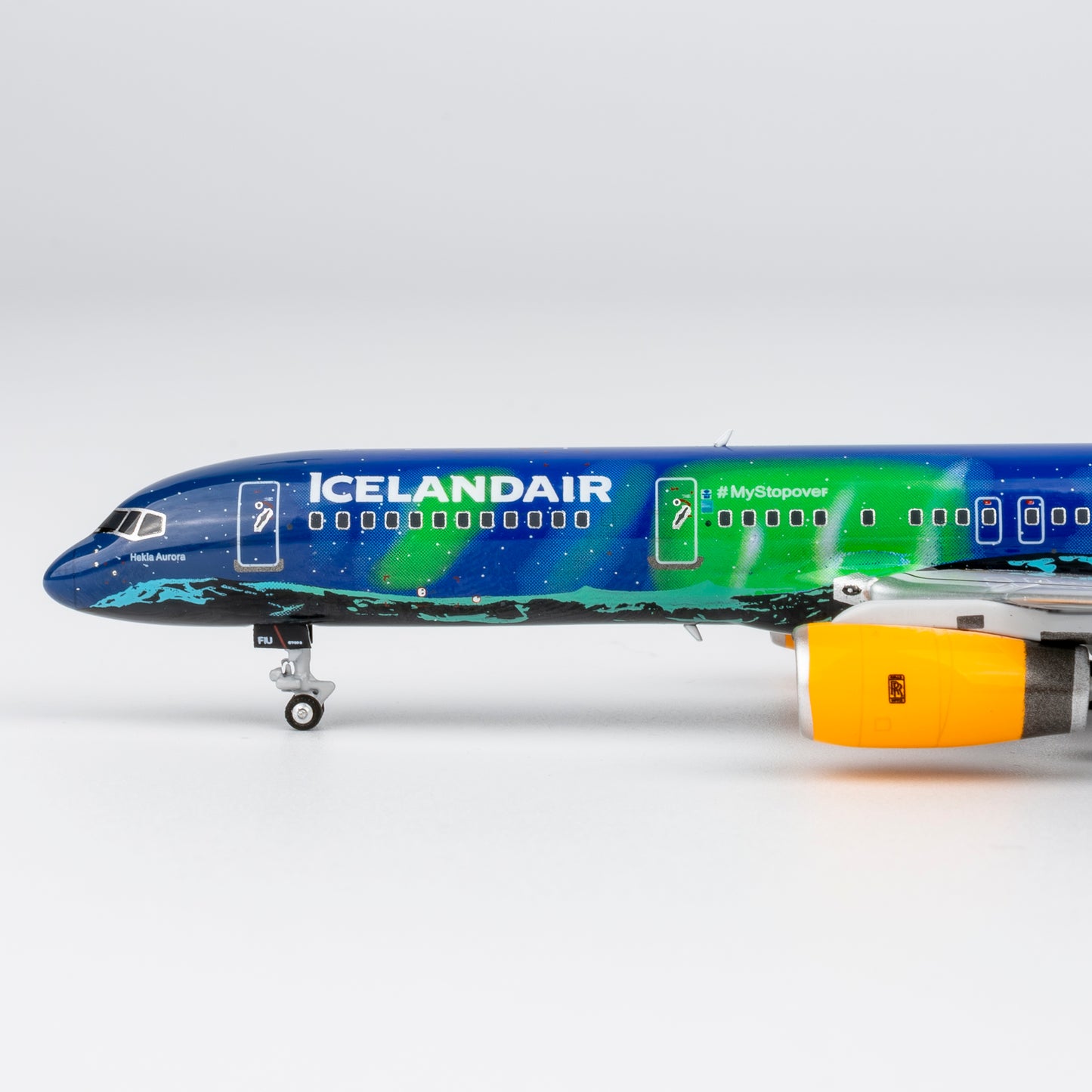 (Ultimate) Icelandair 757-200 "Aurora" TF-FIU NG Models 1:400