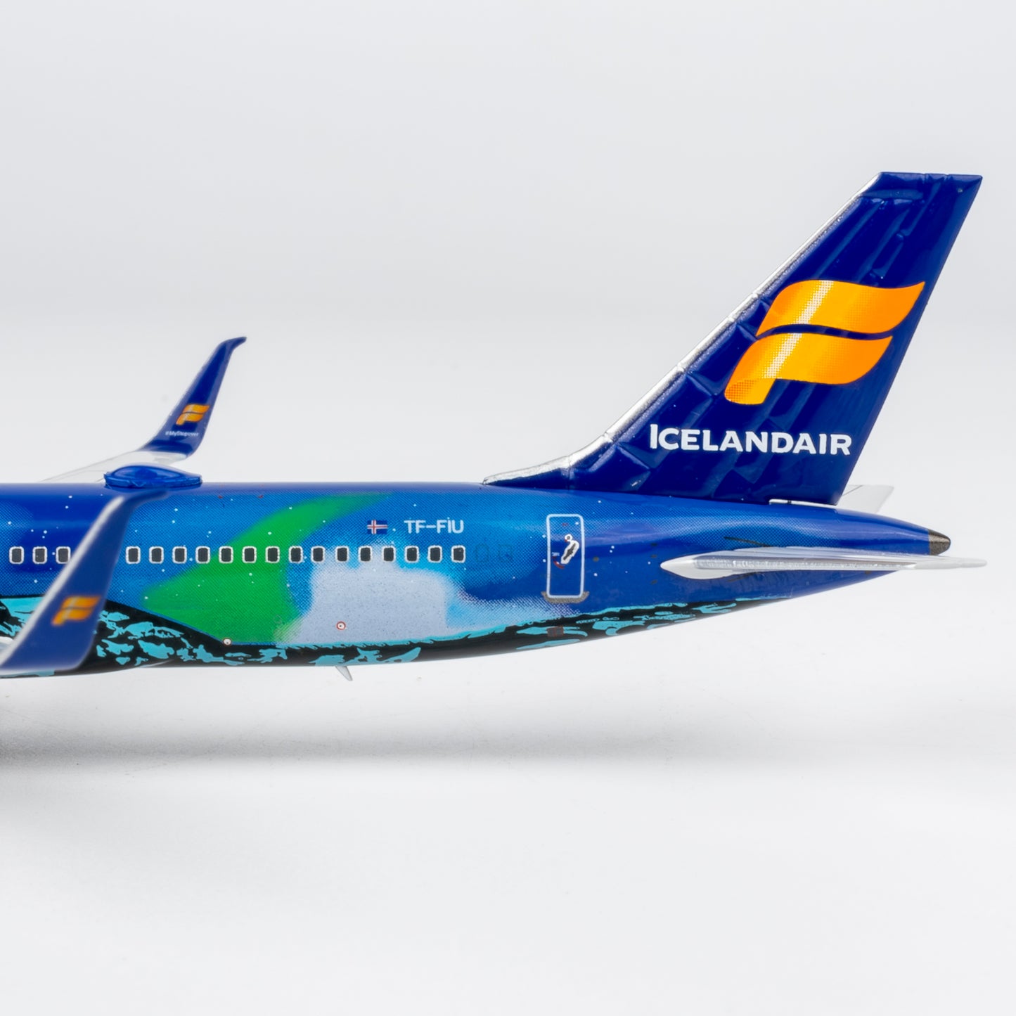 (Ultimate) Icelandair 757-200 "Aurora" TF-FIU NG Models 1:400