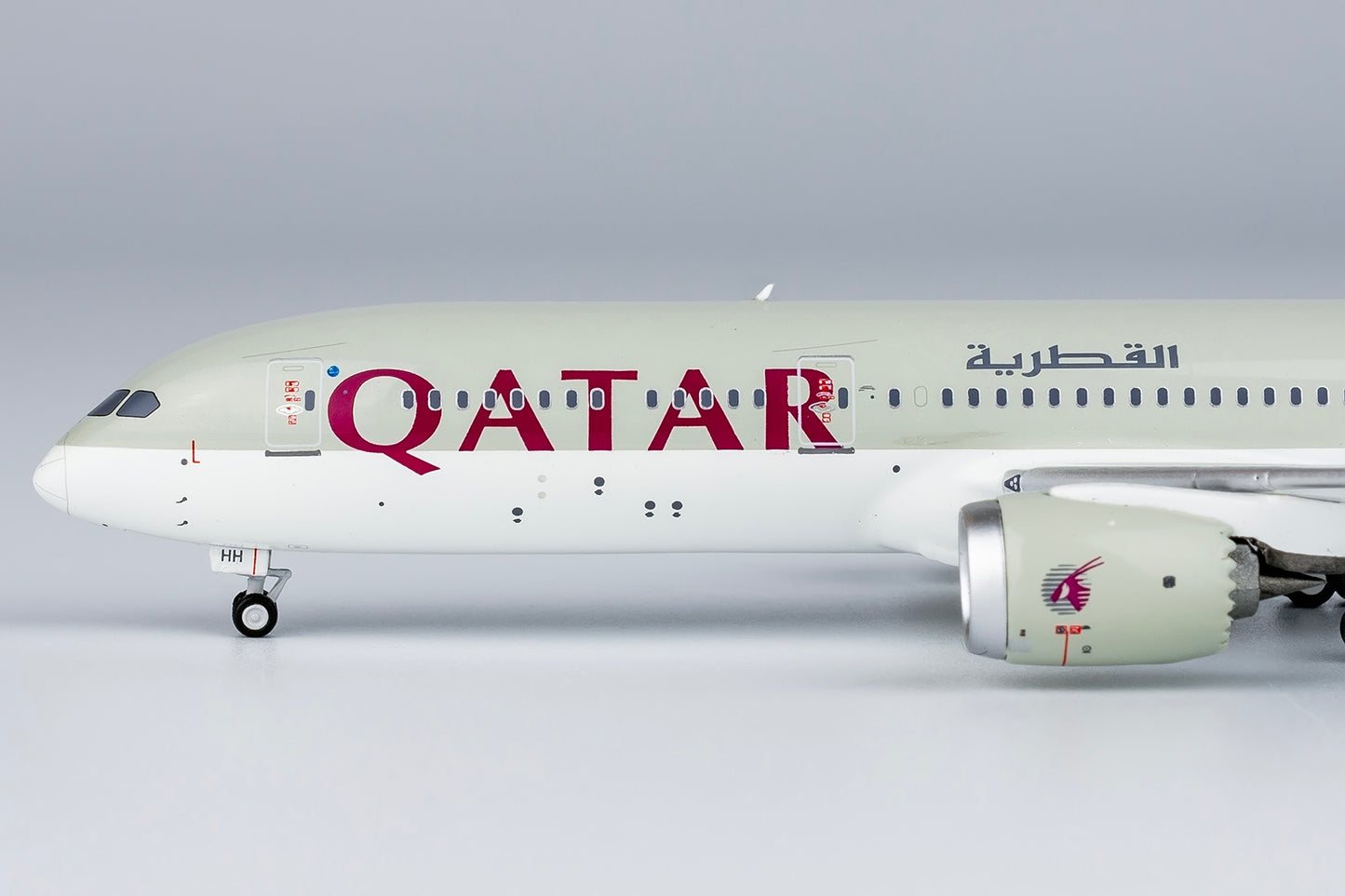 Qatar Airways 787-9 Dreamliner A7-BHH NG Models 1:400