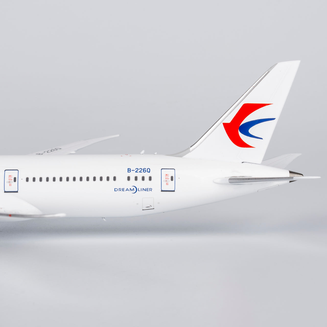 China Eastern 787-9 Dreamliner B-226Q NG Models 1:400