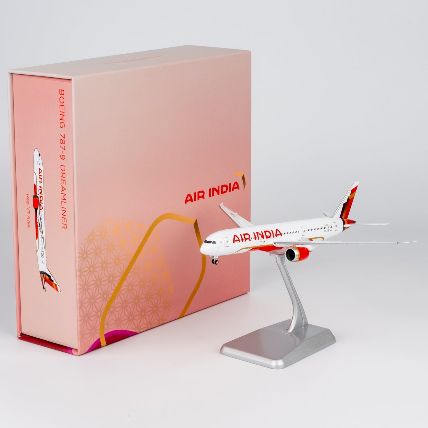 (Ultimate) Pre-Order Air India 787-9 Dreamliner "1st New Livery" VT-AWA  NG Models 1:400