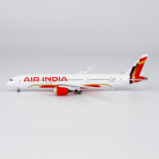 (Ultimate) Pre-Order Air India 787-9 Dreamliner "1st New Livery" VT-AWA  NG Models 1:400
